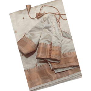 Off white silk blouse with copper zari border on sleeves and waist with fabric button detailing – iboutik.in